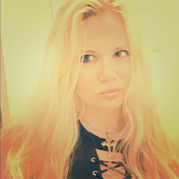 Meet your Posher, Monikka💋💕 - Picture 1 of 6